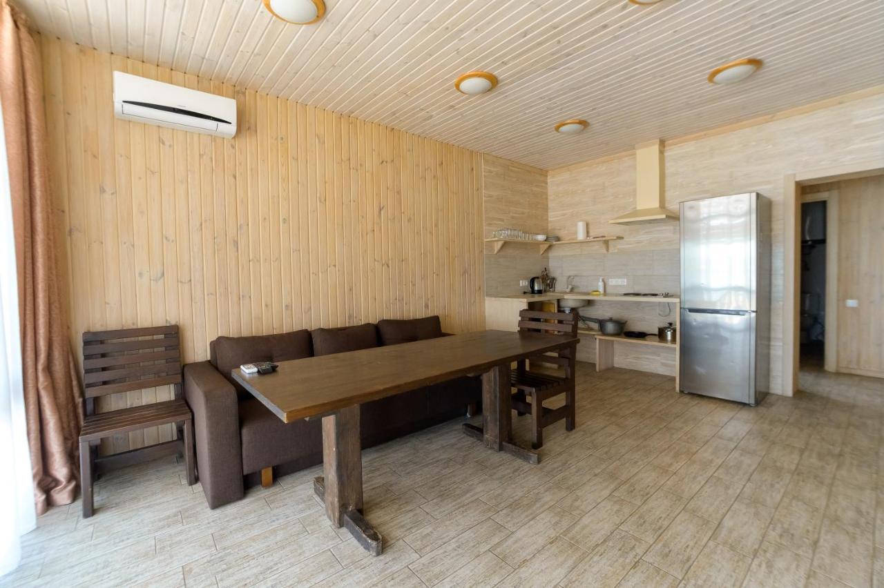 Prichal 80 Hotel Zatoka Luaran gambar